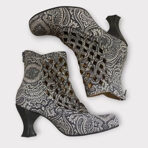 John Fluevog Grey Paisley Baroque Heels